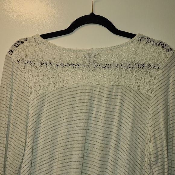 Women's Long Sleeve White/Grey Striped Top, L - Picture 5 of 5